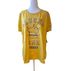 Disney Toy Story Alien Mens Size Large Mustard Yellow Iron-On T-shirt